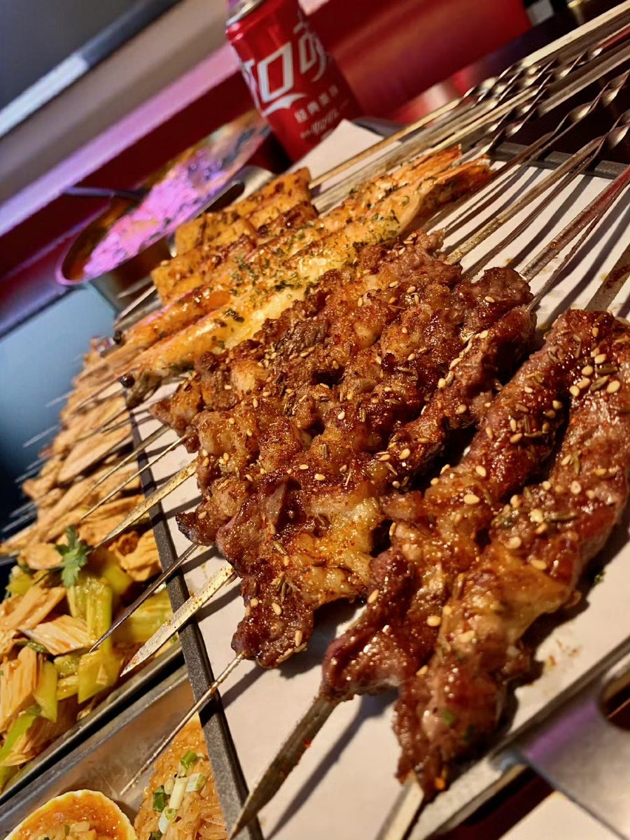 kekloool's tweet photo. Craving a late-night bite Spicy Chinese fried skewers on the street—crispy, smoky, and totally satisfying! https://t.co/n3xCcUB760