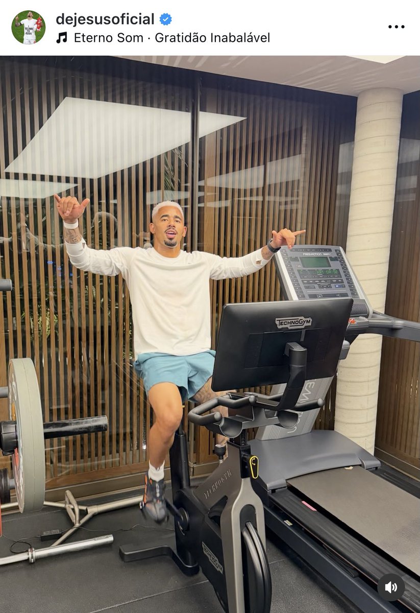afcstuff's tweet photo. 📲 Gabriel Jesus on Instagram, showing off his new look: “Getting back to training sessions… 💪🙏❤️” https://t.co/eUnyxvSofH