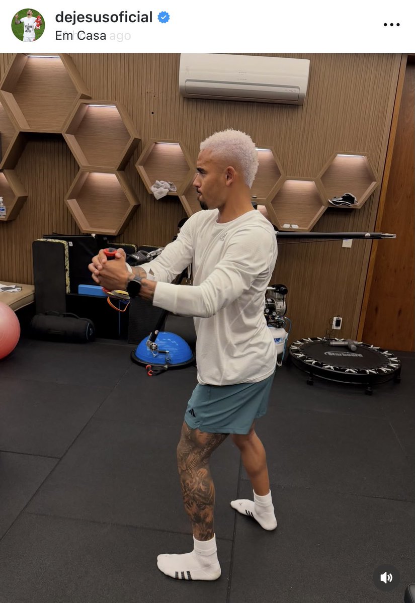 afcstuff's tweet photo. 📲 Gabriel Jesus on Instagram, showing off his new look: “Getting back to training sessions… 💪🙏❤️” https://t.co/eUnyxvSofH
