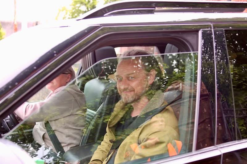 mcavoyfiles's tweet photo. James McAvoy leaving the set of ‘MEANTIME’ yesterday https://t.co/96kShwop1N
