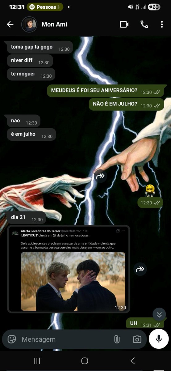 VickWasSick's tweet photo. Aquele amigo que aparece pra fazer inveja https://t.co/uAGGgbEqNQ