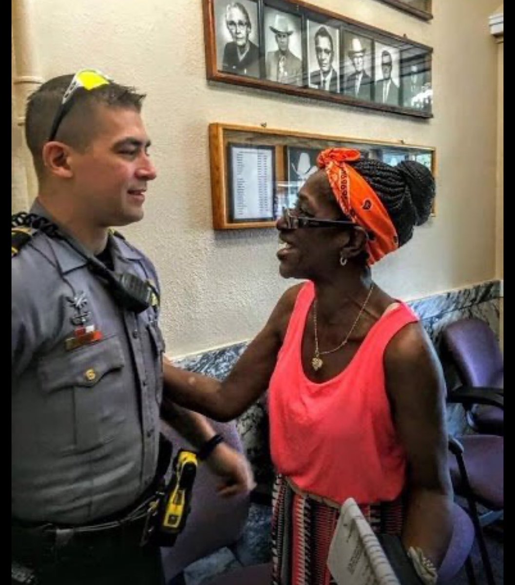 feelgoodtale's tweet photo. This woman is a saint!" — Grady County Sheriff's Office
Deputy Corey Loftice is very sick. His kidneys are failing, and he needs a transplant.
One day, a woman named Mrs. Cooks, who didn’t know Corey or anyone at the sheriff’s office, walked in with some money. She asked for an envelope, wrote a note, and put the money inside.
The note said, "God bless you, Deputy Corey. I want you to know I’m praying for you."
She also told us that Corey was on her church’s prayer list.
Since that first day, she has come by nearly every week. She always asks for an envelope, writes a note to Corey, and leaves something for him. She walks to the sheriff’s office just to do this.
Today, she did something even bigger—she made a Thanksgiving meal for Corey and his family. She wanted to make sure they had a nice meal without worrying about cooking.
Mrs. Cooks is sick, too, but she doesn’t talk about it much. She once told me a little about her illness, but she focuses on helping others.
These pictures show the day she finally met Corey. When I told her he was in the office, I said I had a surprise for her. She started to cry when she saw him.
I wanted to share this story because it’s a beautiful reminder of kindness and love.

— Grady County Sheriff’s Office