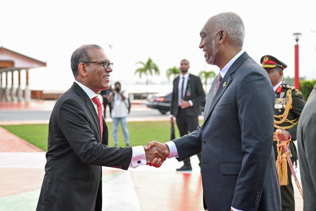 shaazthajoo's tweet photo. Hus gondi dhakkaigen @prz_ymn  bolah fain araafa @MohamedNasheed ge fas baiga eliganegen verikamah a ee . eyru Anni nuvi laadheenee eh miadhu kulli akah vejje.  Verikan kuri meehunge therein mi @MMuizzu varuge dhefuh dhegoih insaanaku adhi masheh nudheken. https://t.co/xXgg1aANmV