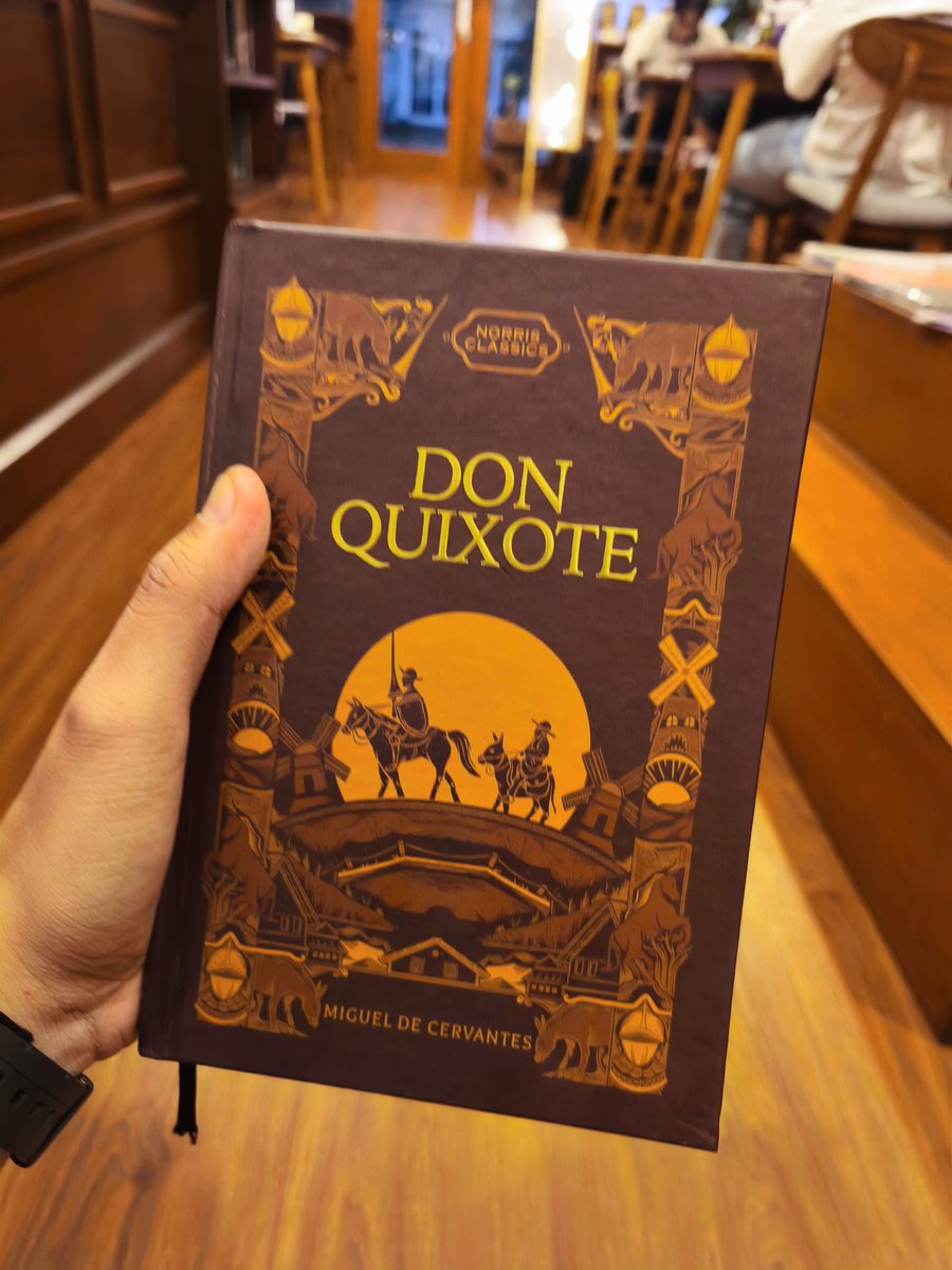 solusibukucom's tweet photo. Fun fact

Kebanyakan novel Don Quixote yang kamu temui di toko buku saat ini adalah versi singkat dari aslinya. 

Versi asli cerita Don Quixote memiliki tebal lebih dari 1000 halaman, membuatnya terkenal sebagai novel klasik yang jarang diselesaikan oleh orang.

Panjangnya naskah tersebut membuat penerbit modern sering kali menyingkat ceritanya sehingga lebih mudah untuk dibaca.

Kamu udah pernah baca versi lengkapnya?