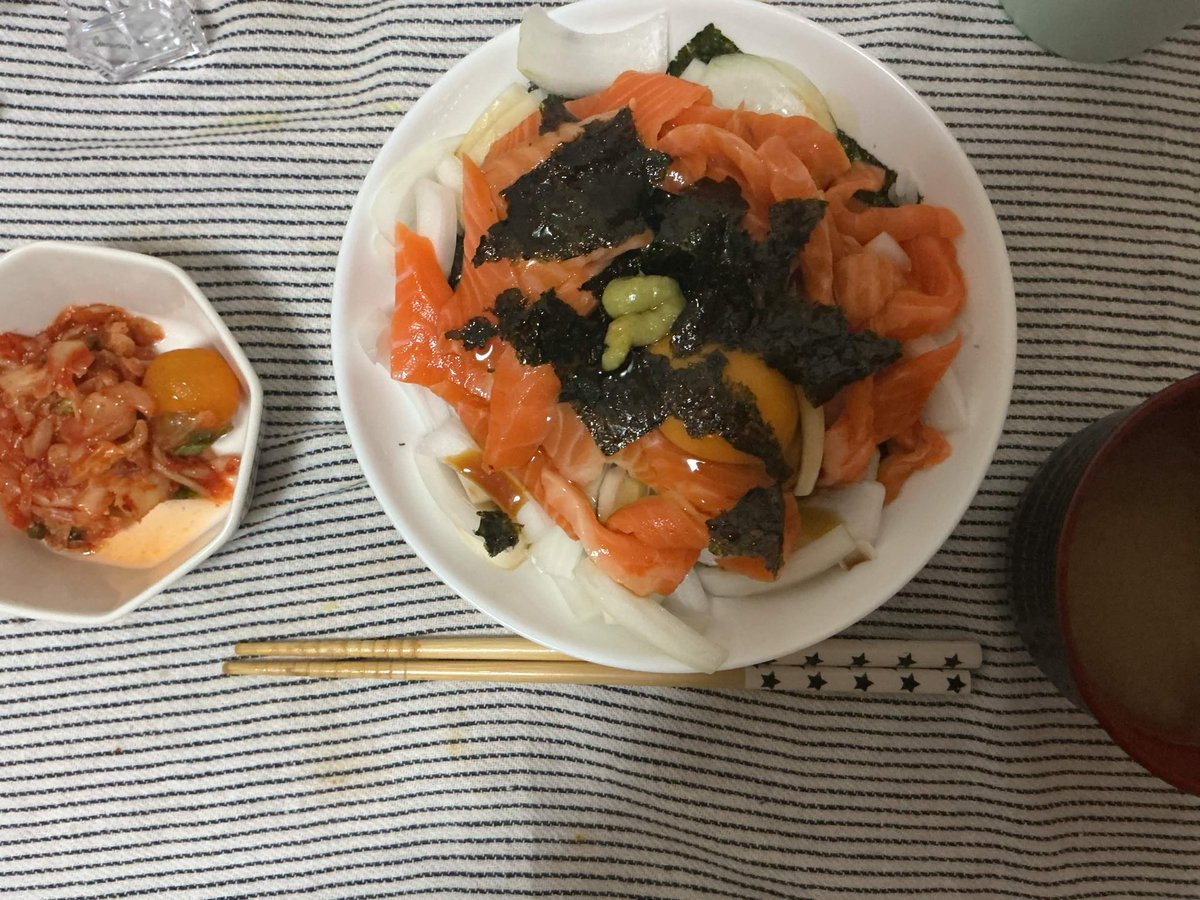 toto6325's tweet photo. 夕飯 https://t.co/B4J1sUpWlP