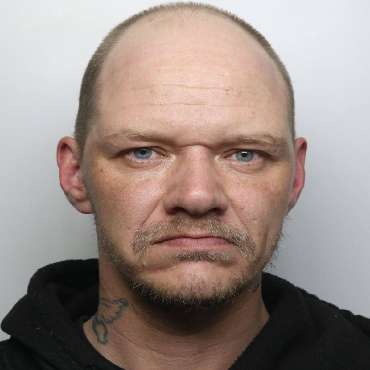 dailystar's tweet photo. Dad jailed for sex with daughter as he says ‘I can do what I want’ after 16th birthday
https://t.co/PbzElWKAQ1 https://t.co/9fzN0stnq8