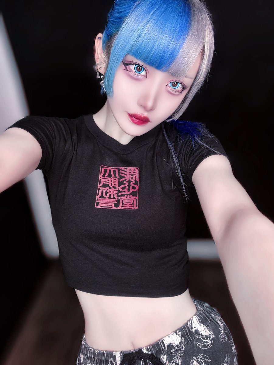 DIAVEL 星海せれん　チェキ 星海 せれん🐼🪼DIAVEL (@diavel_seren) on X
