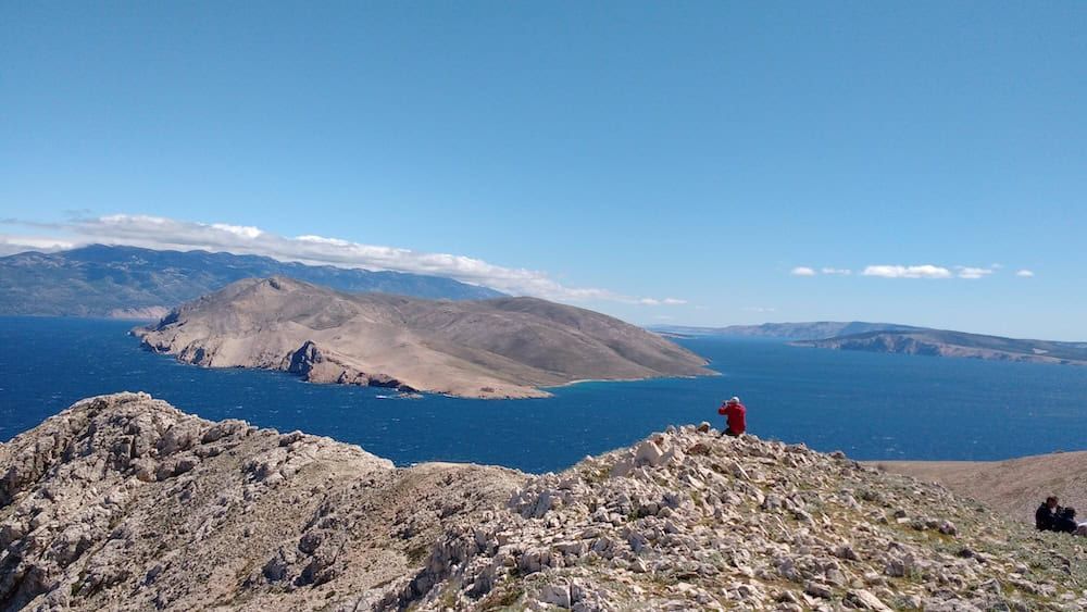 Visit__Croatia's tweet photo. There is amazing hiking around Rijeka, even without a car! https://t.co/cTLeok6t3m | Regular contributor John highlights some fantastic hiking trails in the Kvarner region, including on the islands of Cres, Lošinj and Krk! https://t.co/ejH9zX132q