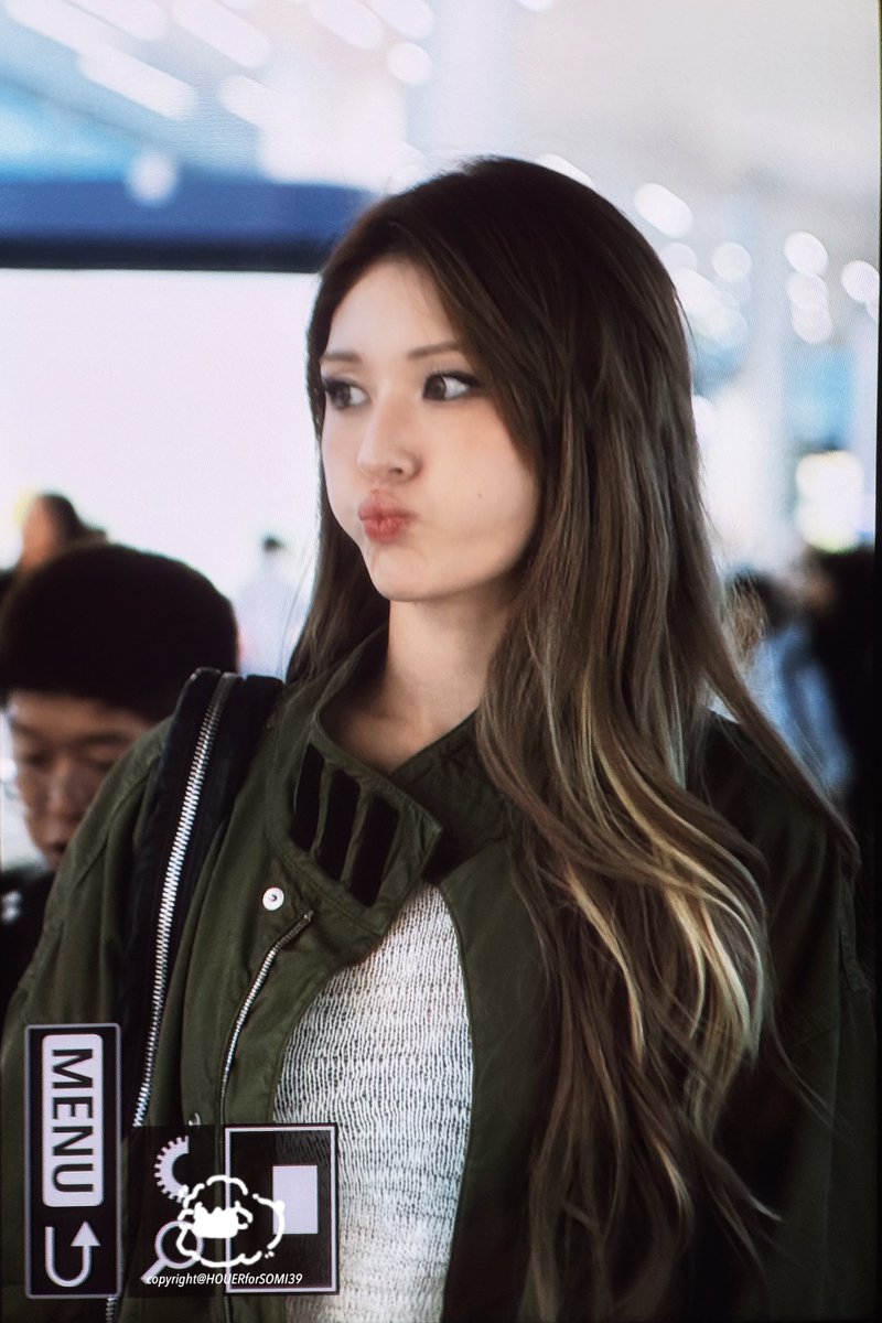 HOUERforSOMI39's tweet photo. 260619 ICN Pre.

#전소미 #JEONSOMI #아이오아이 #IOI https://t.co/nOjIACx6Jq