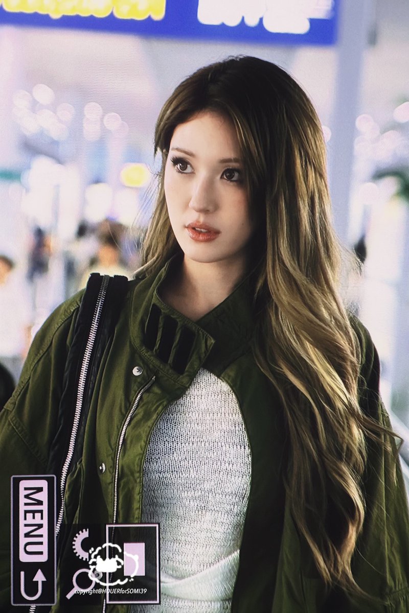 HOUERforSOMI39's tweet photo. 260619 ICN Pre.

#전소미 #JEONSOMI #아이오아이 #IOI https://t.co/nOjIACx6Jq