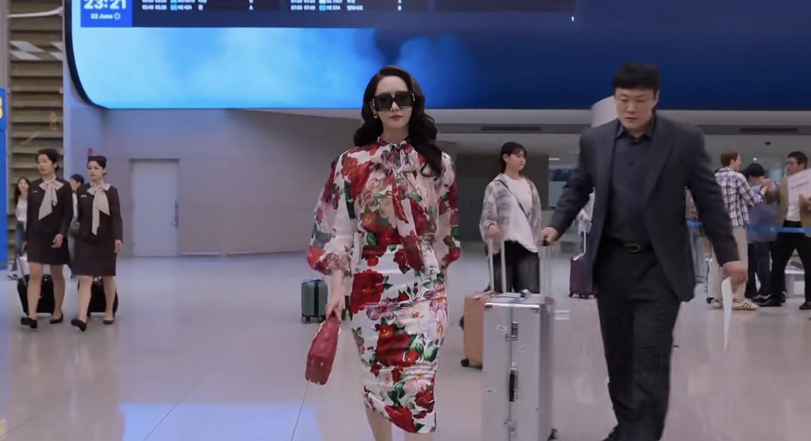 yeppeoyoona's tweet photo. YoonA's cameo in ‘Husbands in Action’ was brief, but she truly left a lasting impression! Her screen presence is always unmatched ❤️‍🔥

#LimYoonA #임윤아 #YoonA #윤아 https://t.co/ZLQTu1IkPO