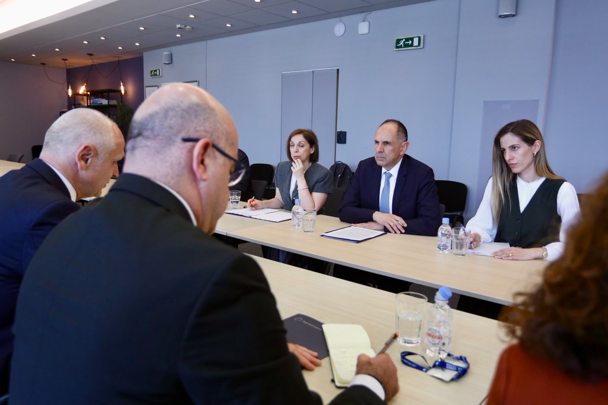 rccint's tweet photo. RCC hosted @GreeceMFA Minister George Gerapetritis today in #Sarajevo, where he was welcomed by RCC Secretary General @amer_kap

The meeting focused on regional cooperation in #SouthEastEurope, European integration of the #WesternBalkans, role of the #SEECP, and more ⏭️ “Through SEECP, SEE2030 Strategy and the RCC’s regional programmes, we are building a more connected, resilient and competitive region, firmly anchored in our shared European future,” said RCC SG.

Continued political and institutional support of Greece, as a founding participant of the SEECP and an RCC Board participant remains essential for organisation’s ability to respond to regional challenges and deliver tangible benefits to citizens and businesses.

Read more 👉🏻 https://t.co/CHSbeke2Dy

#poweredbyRCC 🇪🇺