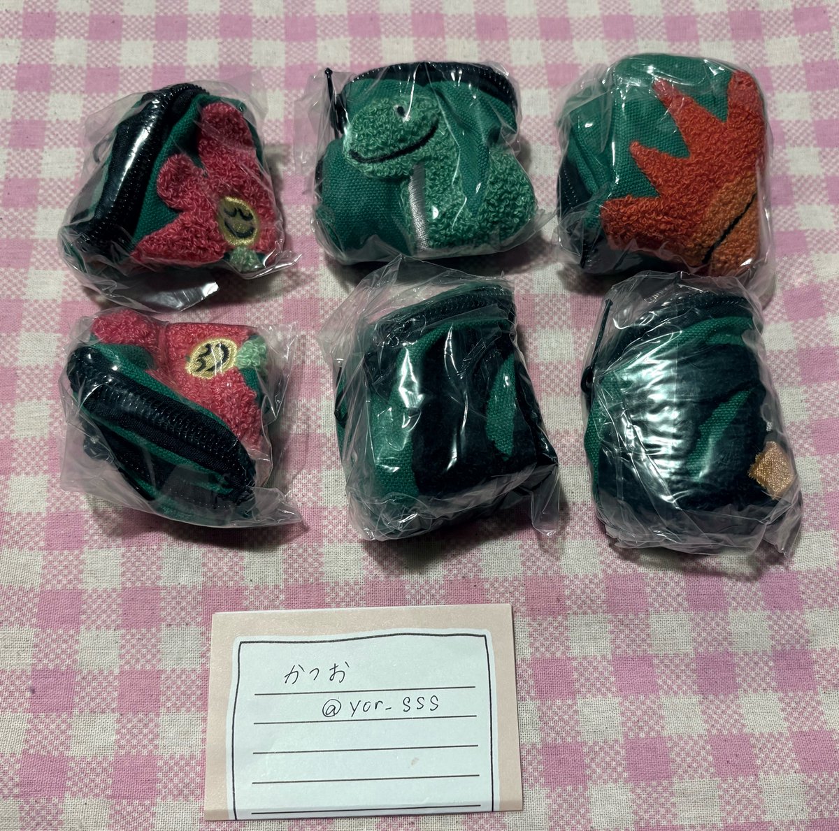 yor_sss's tweet photo. daisuke kondo もこもこポーチ 
ダイスケコンドウ ガチャ 交換

譲：hana、pengin、taiyo、burakio saurusu
求：kuma

郵送での交換を希望しています。
お気軽にお声掛けください。 https://t.co/0C1Nf4iPDs