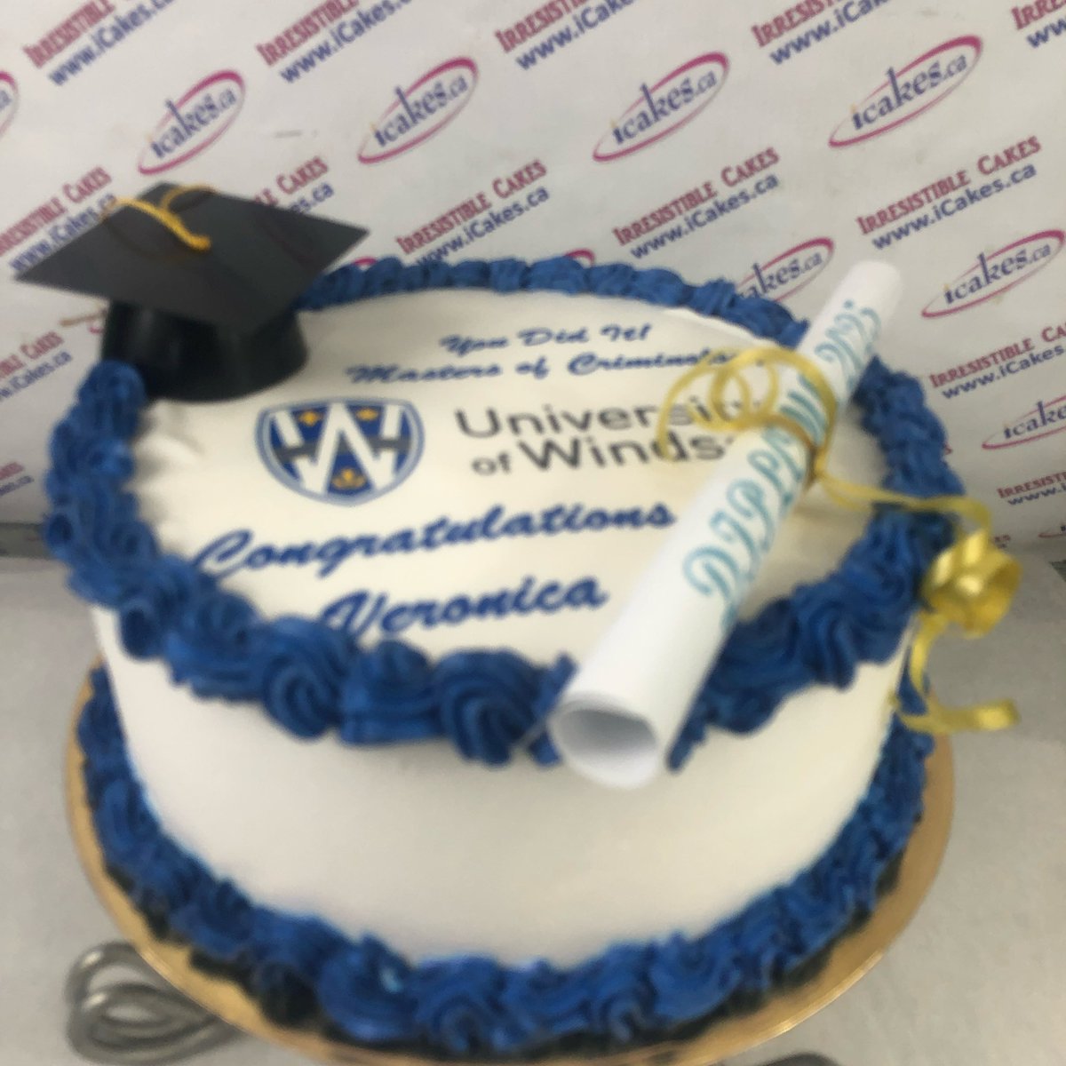 icakes1's tweet photo. Celebrate this milestone occasion with our tailored cakes from a nut-free bakery, ideal for graduation parties. You can place your order by WhatsApp at (905) 605-4900 or online at https://t.co/TYEglM29uq. (905) 605-4900 #graduationcake #nutfreebakery #graduationparty https://t.co/AroTig6kbU