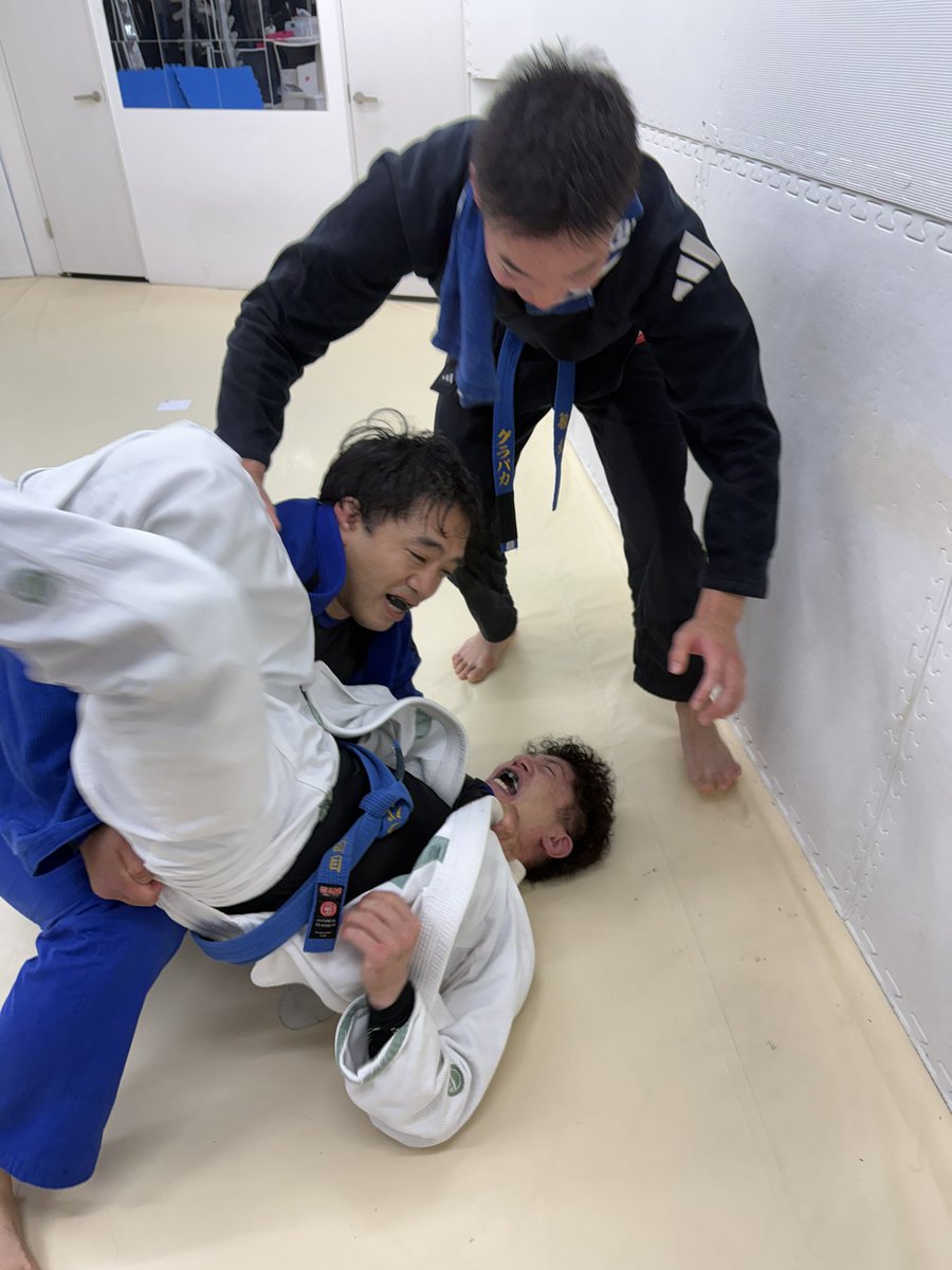 GrabakaHM's tweet photo. グラバカ東村山日記:！競技力を向上させる最も簡単な方法。　https://t.co/OINTRjyq5v　#グラバカ赤羽　#北区　#赤羽　#ブラジリアン柔術　#格闘技 https://t.co/qWOi6SEz9K
