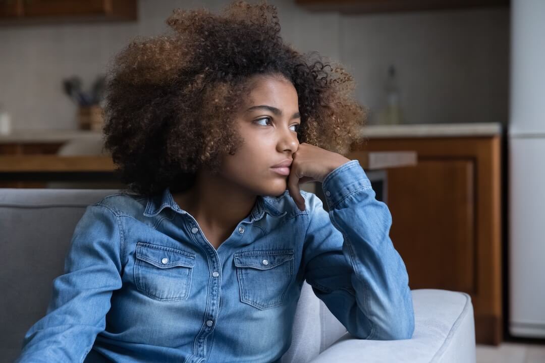 CybersmileHQ's tweet photo. Young people don't just choose content online. Increasingly, content chooses them.

That changes how we think about mental health, online safety and digital wellbeing.

As we mark #StopCyberbullyingDay, Professor Michelle O'Reilly explores the impact of  online experiences on young people’s mental health.

Link in comment 👇