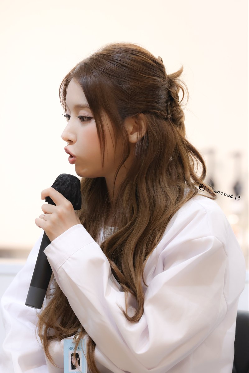 ji_woooo413's tweet photo. 260523 APPLE MUSIC

(○ 'ʚ '○)

#NMIXX #엔믹스 #JIWOO #지우 #ジウ https://t.co/0xwdTVuRxN