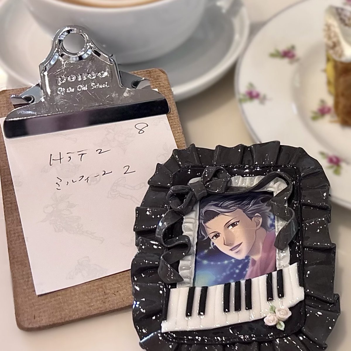 sij____'s tweet photo. 🎹🦢 https://t.co/X8Pt2M5vy8