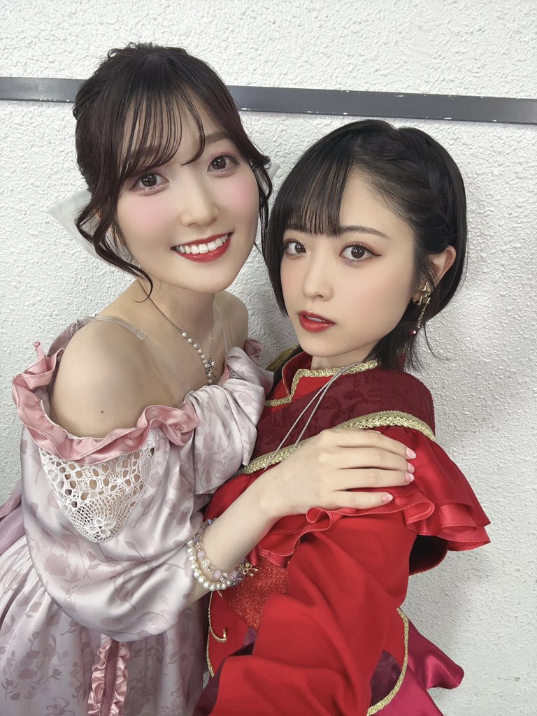 tsumugi_nanase's tweet photo. ライブの思い出①📸

👑3年生
十王 星南役　陽高 真白ちゃん
雨夜 燕役　天音 ゆかりちゃん
姫崎 莉波役 　薄井 友里ちゃん
#学マス2nd_HIF_DAY1
#学マス2nd_HIF_DAY2 https://t.co/wUVUs23zMe