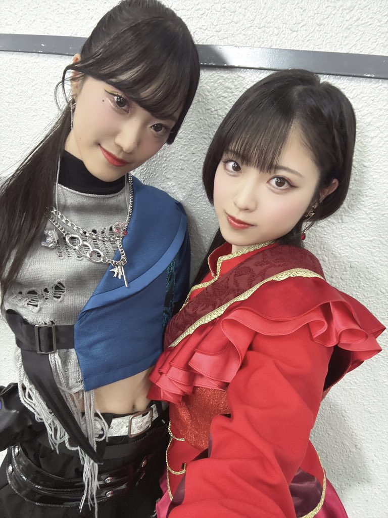 tsumugi_nanase's tweet photo. ライブの思い出①📸

👑3年生
十王 星南役　陽高 真白ちゃん
雨夜 燕役　天音 ゆかりちゃん
姫崎 莉波役 　薄井 友里ちゃん
#学マス2nd_HIF_DAY1
#学マス2nd_HIF_DAY2 https://t.co/wUVUs23zMe
