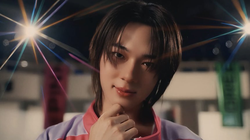 nourelhakhotma1's tweet photo. Zee is the leader of the green team, and NuNew is on the pink team💚🩷
They wear different colors; it seems they're on different teams again

🤣😂

#ZeeNuNew 𓍯 #ZeePruk #NuNew https://t.co/AueS1zTdoD