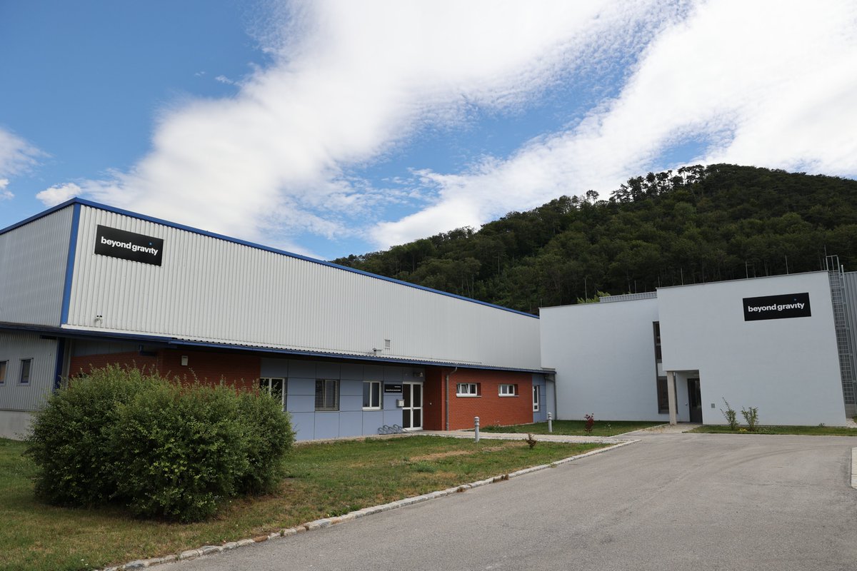 Beyond Gravity production hall for thermal insulation in Berndorf