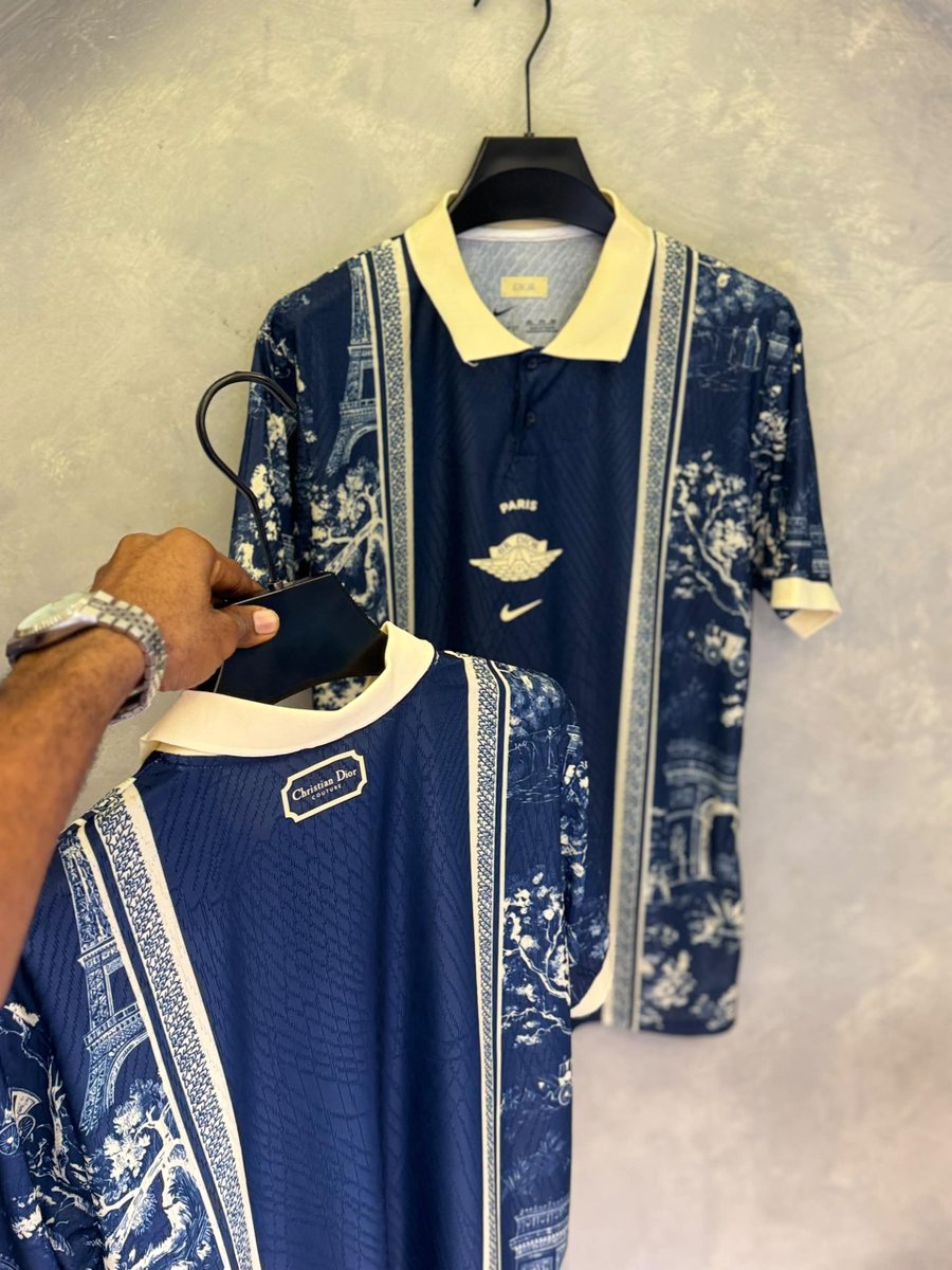 DanieleSuleiman's tweet photo. Psg x Dior Special edition kit

N25,000 https://t.co/fbsvMf5CGc