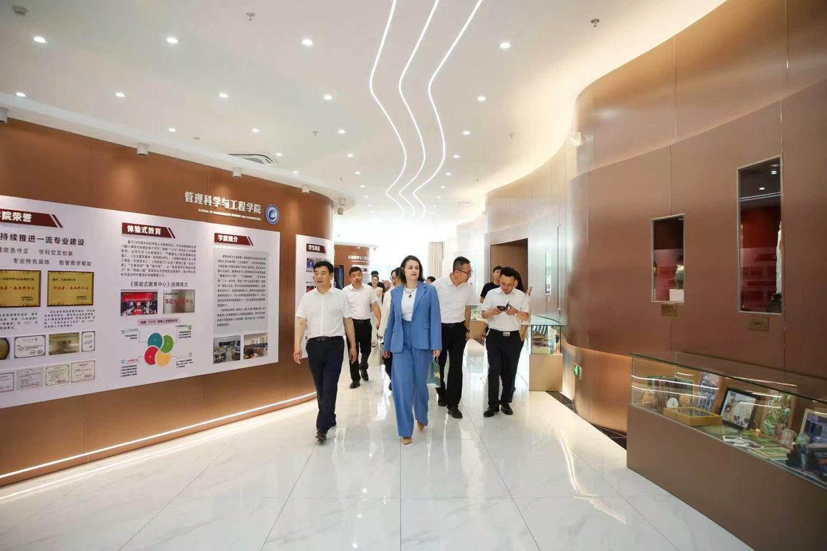 SophianouKoula's tweet photo. Delighted to have visited the historic city of Baoding last Saturday and to participate in the commencement ceremony of the joint BSc in Civil Engineering programme between @nupac and Baoding University of Technology.

It was a particular honour to address the first cohort of graduates of this pioneering programme - a tangible example of the growing educational cooperation between Cyprus and China and the strong people-to-people ties connecting our two countries. The programme also highlights the international outlook of Cypriot higher education and the importance in supporting academic excellence and international partnerships.

Moreover , the cooperation between the two universities brings together two ancient cities with rich histories and cultural heritage: #Baoding and #Pafos. Through education, innovation and academic exchange, they are building new bridges between our peoples and investing in the next generation of engineers and global citizens.

Warm congratulations to all graduates. May your knowledge, skills and determination help build not only infrastructure, but also understanding and cooperation across borders.
@cymoec @CyprusMFA @CyprusinChina 

#Cyprus #China  #Education #HigherEducation #CivilEngineering #AcademicCooperation