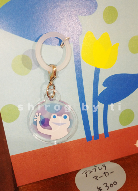 ShirogTheWhite's tweet photo. 色変更したアンブレラマーカーが
『なかののかえるはよいかえる』に届きました！
少し淡めのピンクとむらさきでできていますよ。
6月27日まで。あと１週間ぐらいですね、よろしければ。
#中央線かえるだらけ #しろッグ https://t.co/8fl0iPoIZj