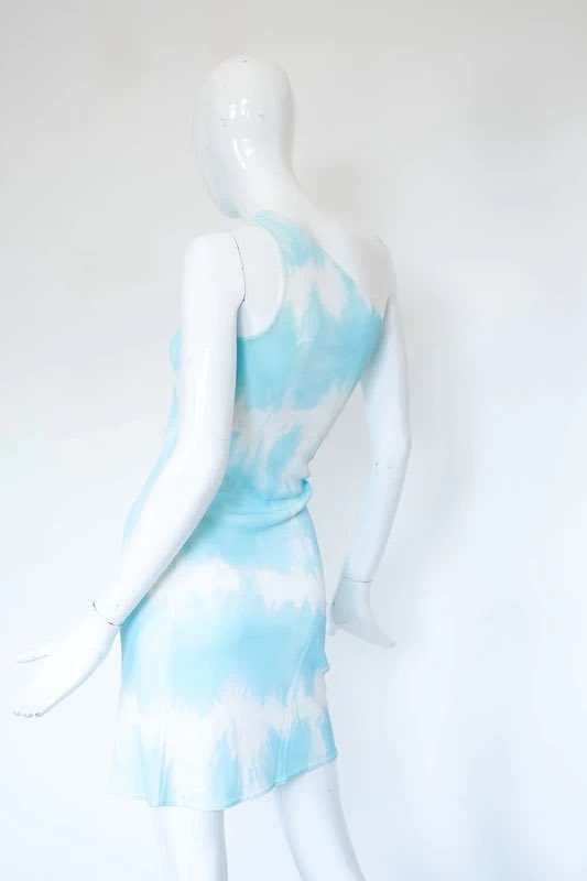 givemethecoins's tweet photo. Celine ss2000 one-shoulder dress from my archive https://t.co/lkeavu9RwK