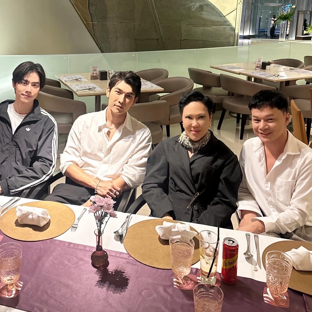 kDGO0NddSHaHrEs's tweet photo. もうSolSkipper所属に変更されてる〜✨
Sunnyくん！

#SolSkipperManagement
#MewSuppasit @MSuppasit https://t.co/RwbPooOAQP