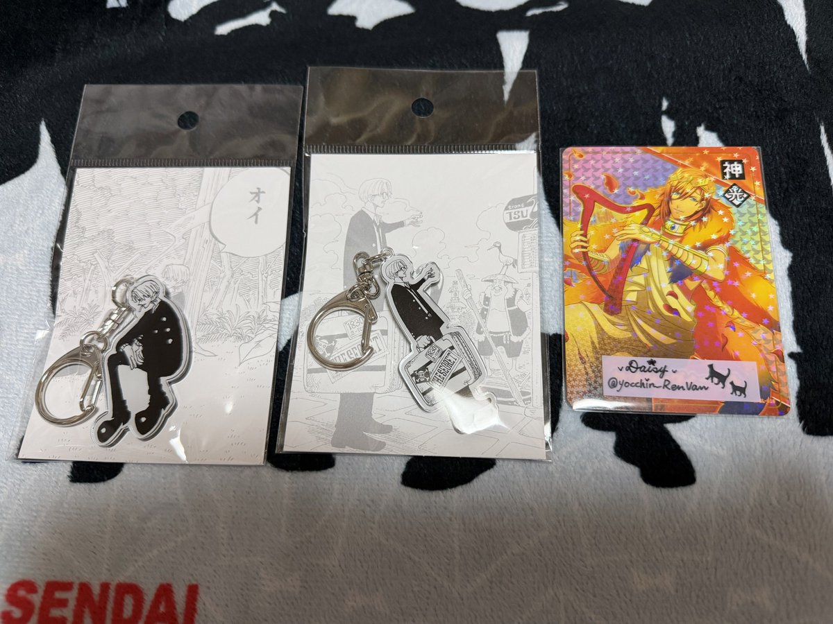yocchin_RenVan's tweet photo. 神保町のジャンショで購入リスト外のものを購入してしまいました🙇‍♀️
サンジくん推しで欲しい方いたら定価でお譲りします。

アクリルキーホルダー サンジ 新商品 ワンピース 神保町ジャンプショップ https://t.co/Q04np12oqz