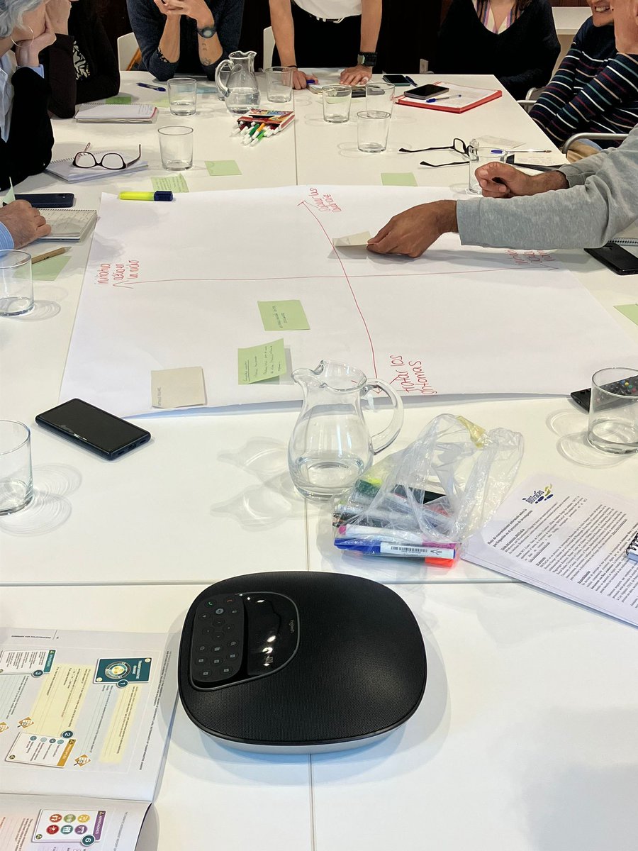 BC3Research's tweet photo. 🔙 BC3 researchers from #BIOTraCes &amp; BridgingValues projects hosted a workshop with @vitoriagasteiz city hall technicians working on #sustainability agenda.. 

They explored the potential of current initiatives to generate new ways of thinking, organising and doing. 

👀👇 https://t.co/9wtIl5WFrU
