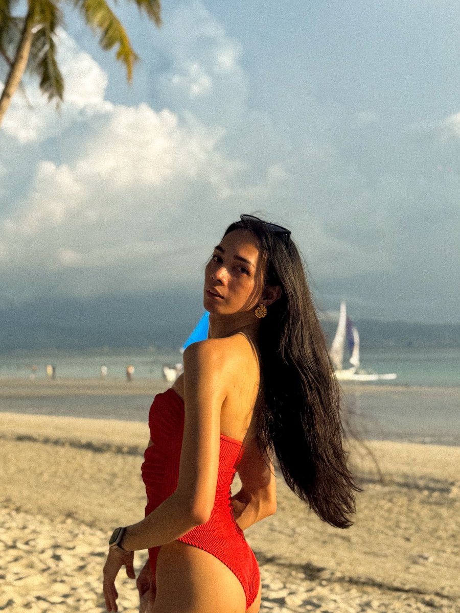 prexuzred's tweet photo. Dear ocean, I’ll always find my way back to you https://t.co/nHjCQXALbp
