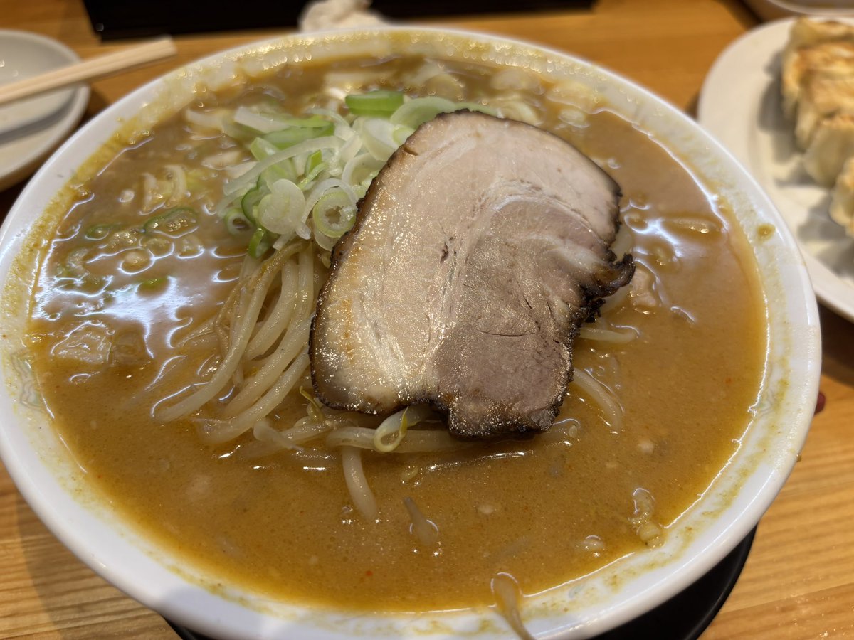 tak5626's tweet photo. 明日の玄達中止で涙のラーメン😭 https://t.co/gv69nqhPs0