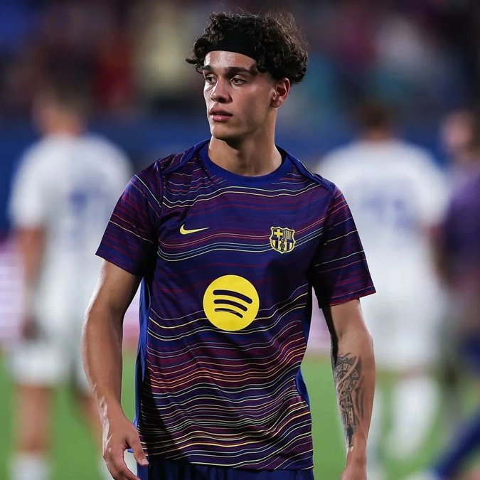 barcaaltoque's tweet photo. ‼️HÉCTOR FORT TIENE COMO OBJETIVO CONVENCER A HANSI FLICK
👉El canterano del Barça ha llamado la atención de Inter de Milán, Dortmund y Leverkusen entre otros, pero solo está centrando en aprovechar su oportunidad en la pretemporada con el Barça.
#Transfers #FCB #HectorFort / ℹ️@RogerTorello en @MundoDeportivo