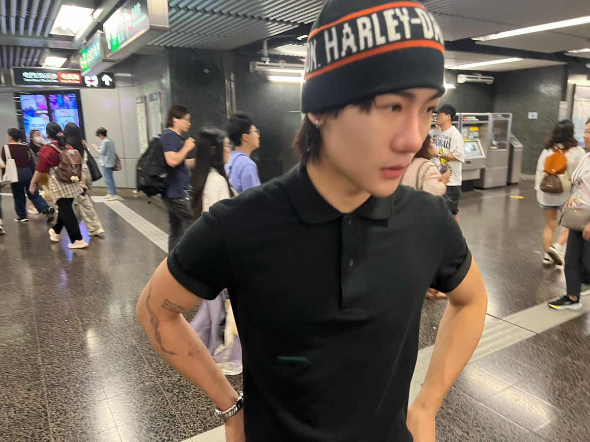 ARTY___OFFICIAL's tweet photo. https://t.co/V5My3xyo6Q