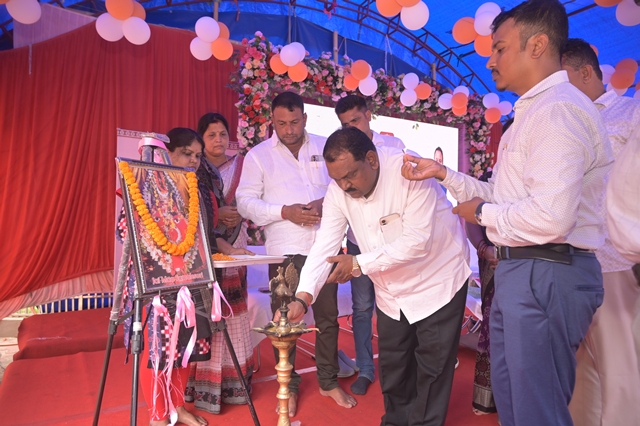 BDO_Dhankauda's tweet photo. ରାଜ୍ୟ ସରକାରଙ୍କ 2ବର୍ଷ ପୂର୍ତ୍ତି ଅବସରରେ ପଂଚାୟତ ସମିତି ସ୍ତରୀୟ କୃଷକ ସମ୍ବାଦ କାର୍ଯ୍ୟକ୍ରମ ତାରିଖ ୧୯.୦୬.୨୦୨୬ ଦିନ ଧନକଉଡା ବ୍ଲକ ପରିସରରେ ଅନୁଷ୍ଠିତ ହୋଇଯାଇଛି। @DmSambalpur @PRDeptOdisha @zp_sambalpur @PRDeptOdisha @CMO_Odisha https://t.co/q99WPh3UIc