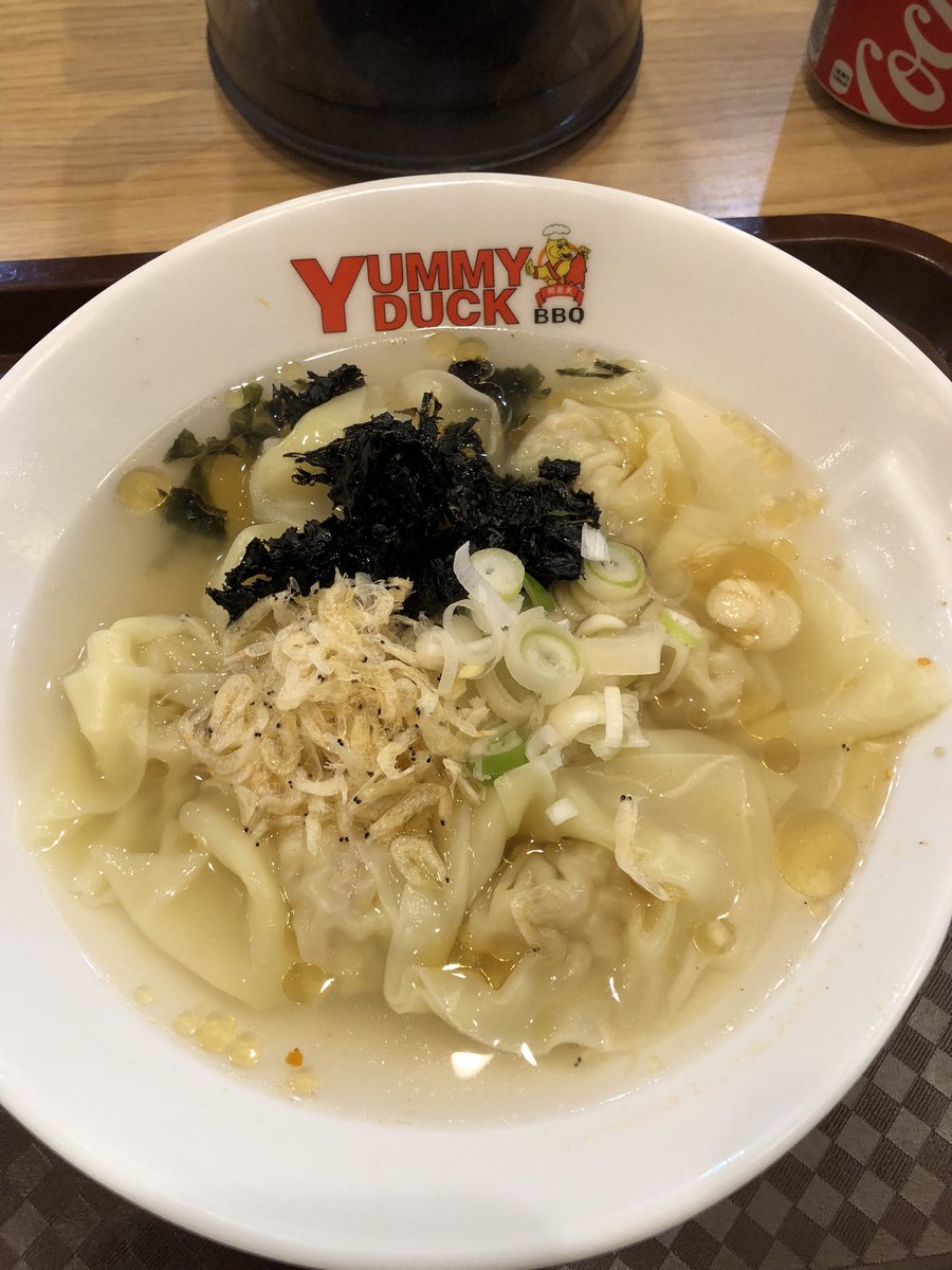 Saymusa5's tweet photo. 最近の昼ご飯巡り‼️

☆麻辣は辛いので…エビ🦐ワンタン。
ぷりぷりでスパイシー。
☆リンガーハット…野菜たっぷり皿うどん。お酢をたっぷりかけてカラシをつけ食べる。最高👍
☆幕張パーキング…勝浦タンタン麺
玉ねぎシャキシャキ。
何杯お水飲みながら食べる私。😆
本場の食べてみたい🍜

#麺好き https://t.co/8vs2X3HLLc