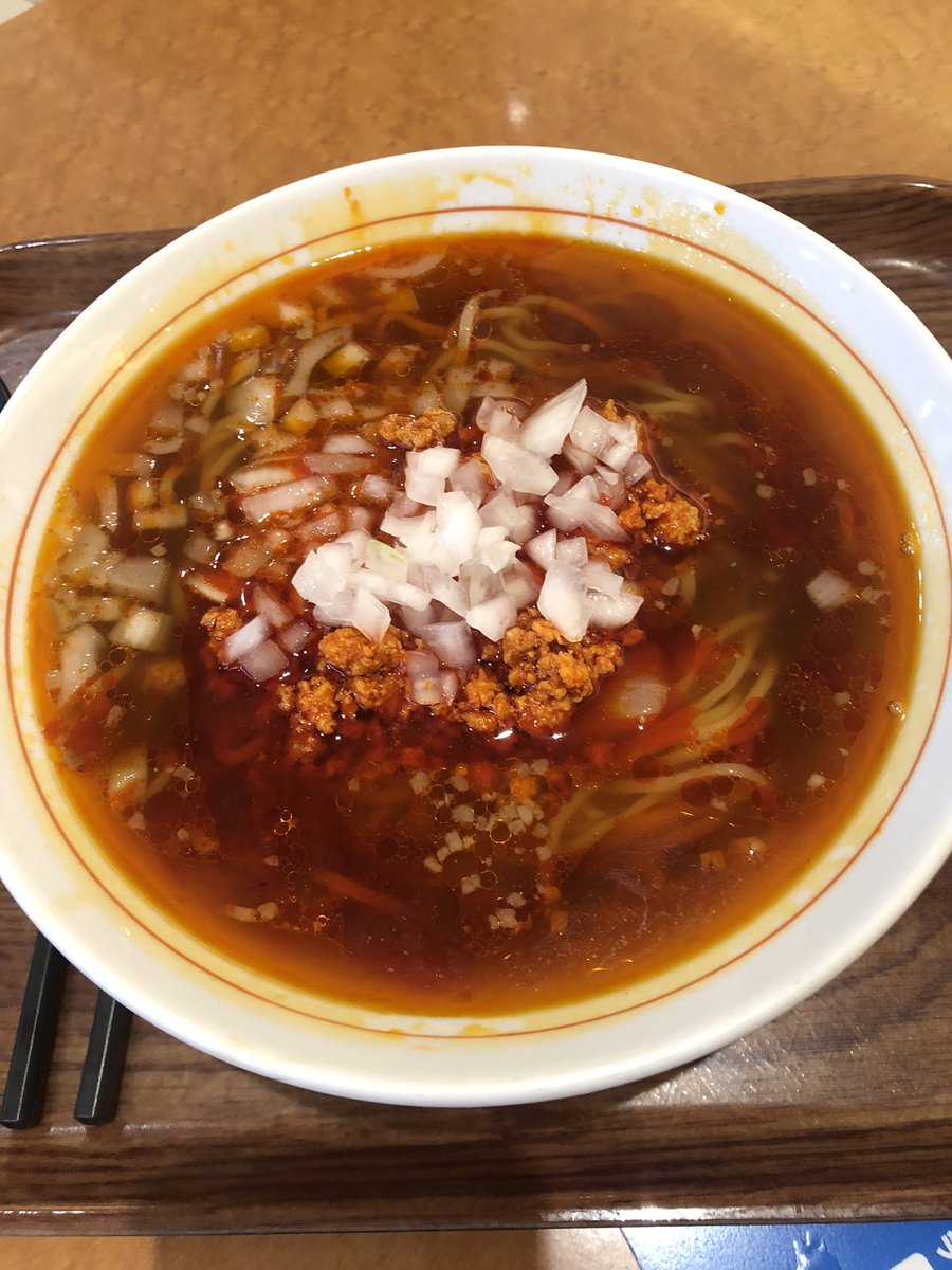 Saymusa5's tweet photo. 最近の昼ご飯巡り‼️

☆麻辣は辛いので…エビ🦐ワンタン。
ぷりぷりでスパイシー。
☆リンガーハット…野菜たっぷり皿うどん。お酢をたっぷりかけてカラシをつけ食べる。最高👍
☆幕張パーキング…勝浦タンタン麺
玉ねぎシャキシャキ。
何杯お水飲みながら食べる私。😆
本場の食べてみたい🍜

#麺好き https://t.co/8vs2X3HLLc