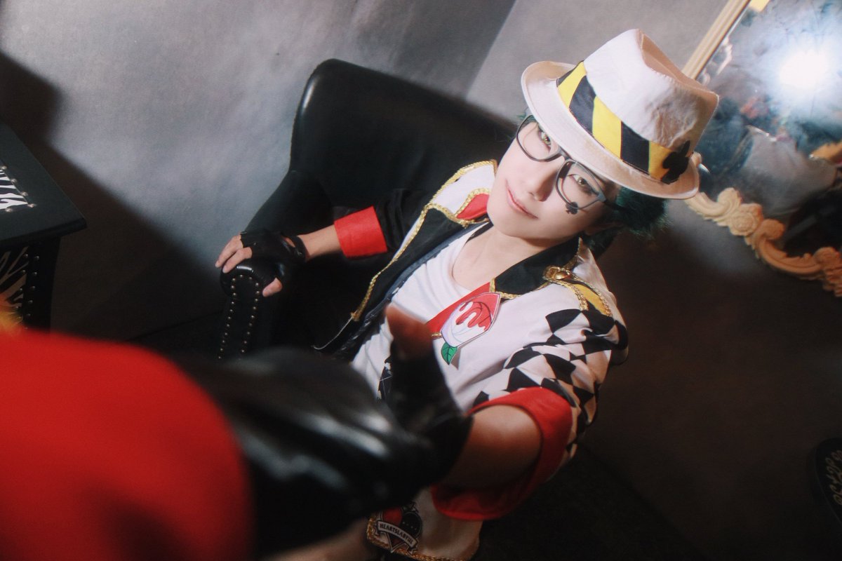 kuratsuki08's tweet photo. cos / twst

　おはよう、リドル https://t.co/CifXiOb1Nr