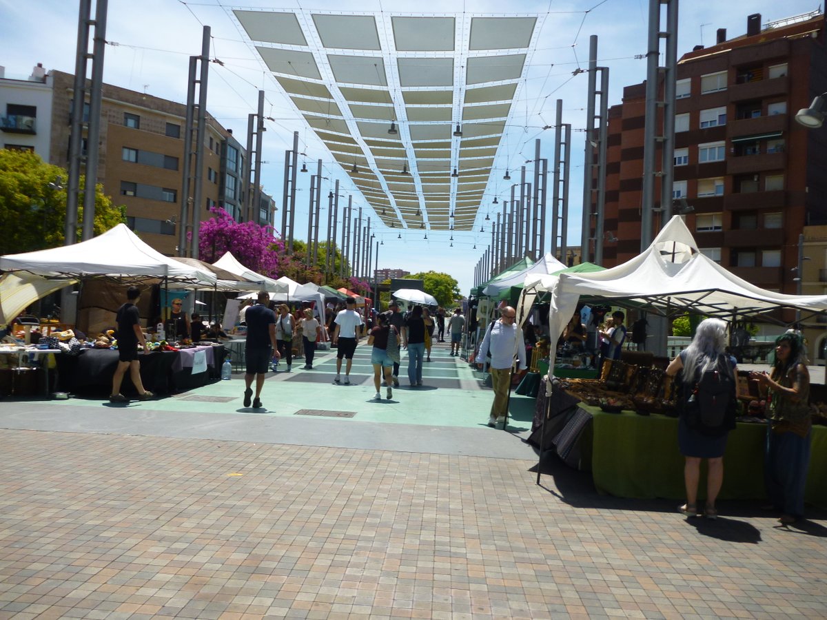 sants3radio's tweet photo. La 3a Fira #Batec #Animalista torna a reunir a entitats i mascotes als Jardins de la Rambla de Sants.🐕🐱
Al #SantsMontjuïcAlDia l'@OlgaNM7 entrevista als organitzadors de la mostra santsenca.
🎧Audio👉https://t.co/GvFpAhWdnQ
📰Notícia📸👉https://t.co/INWXimXjZn https://t.co/zX81KLb1sn