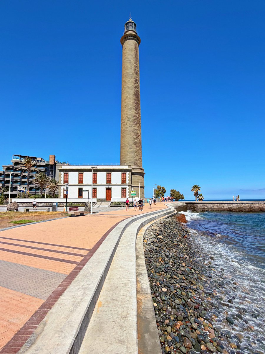 mycanaryislands's tweet photo. Faro de Maspalomas
Open every day
10:30-17:00

#faro #meloneras #favorites #favoritas #Holidays #beach #playa #seaviee #maspalomas #grancanaria #canarias #spain #españa #fblifestyle #mycanaryislands #fblifestylechallenge https://t.co/EjtlJS7bu5