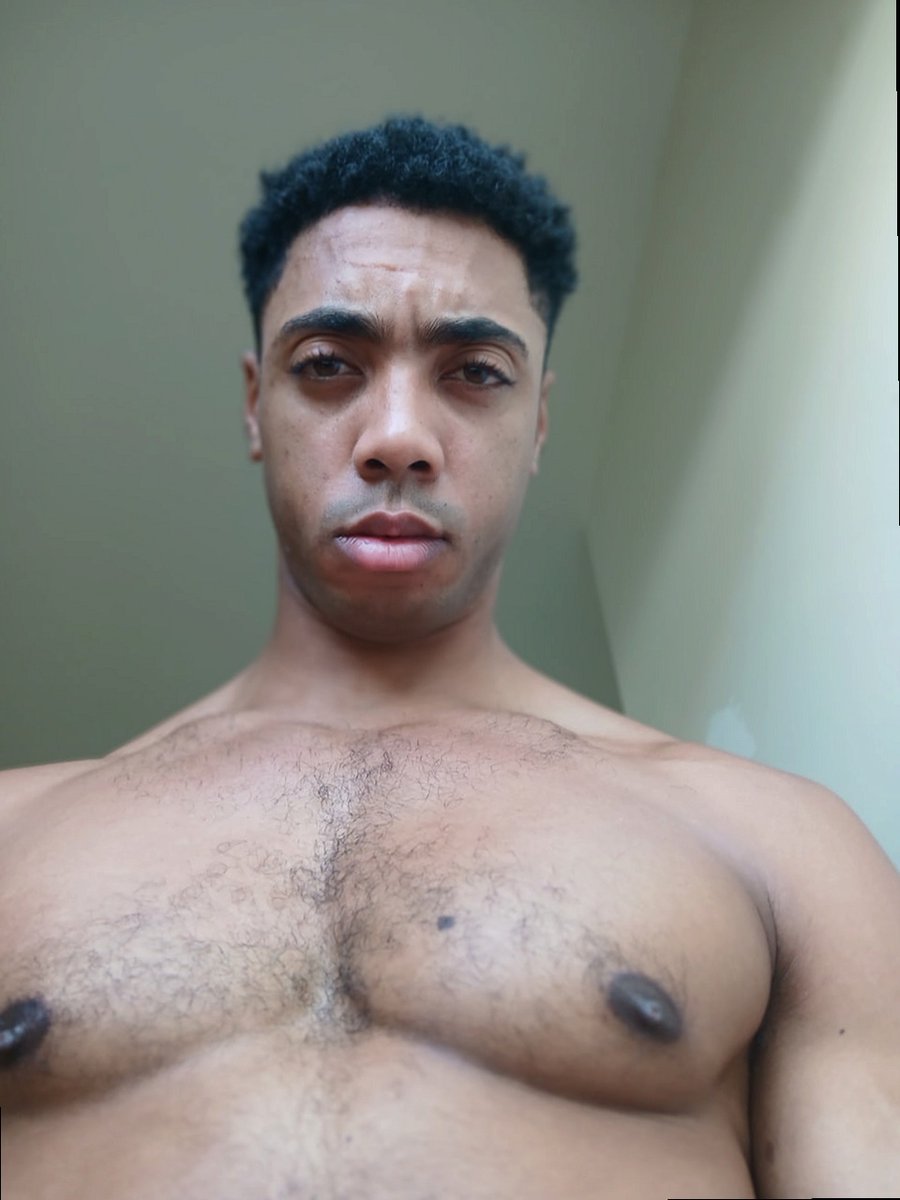 bigbadraul's tweet photo. @HeroesXposed ts is weird https://t.co/Rsnvyr1G4f