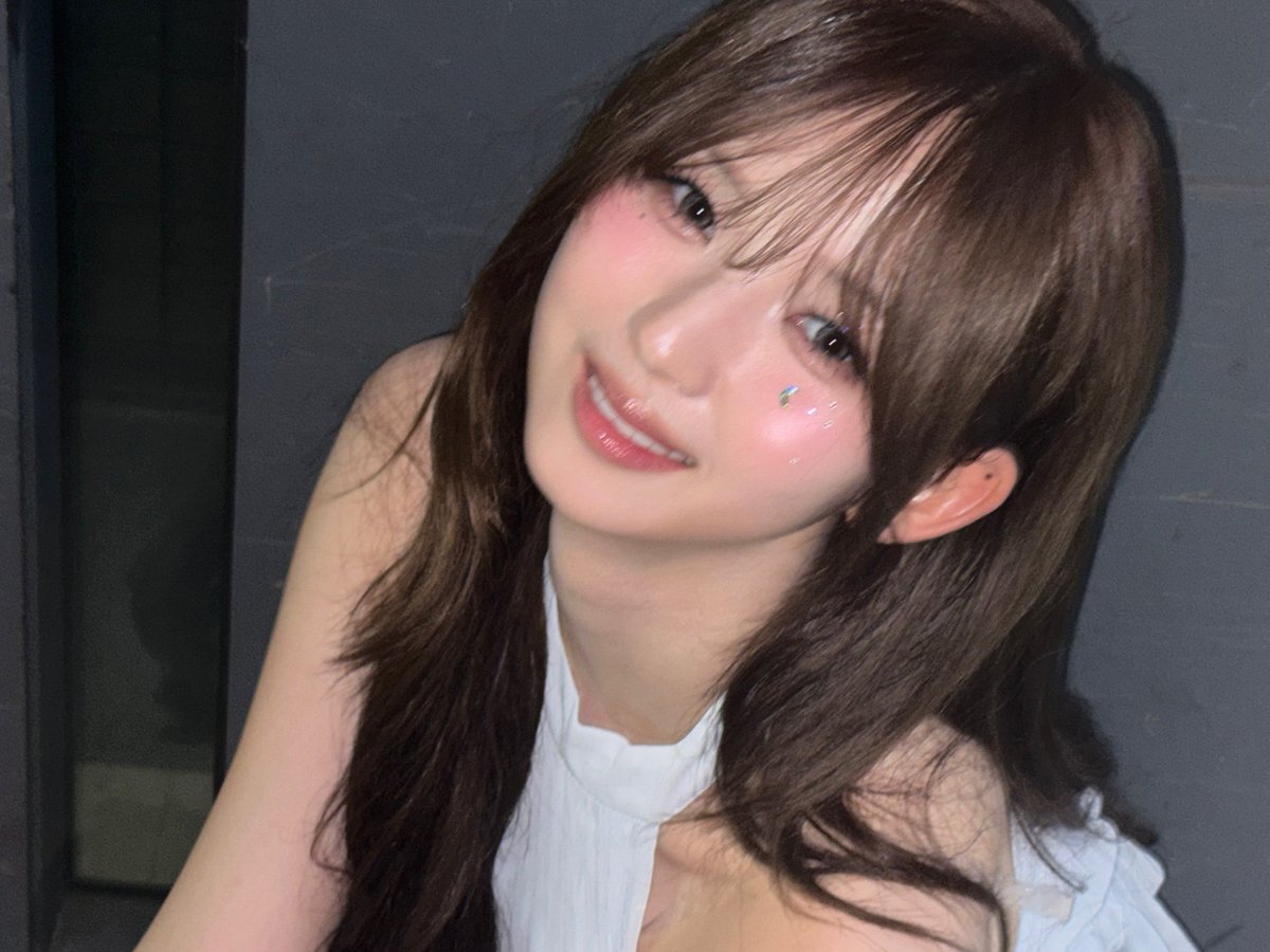 wavtonee's tweet photo. her smile 🥹 https://t.co/3qLxkjG2N9