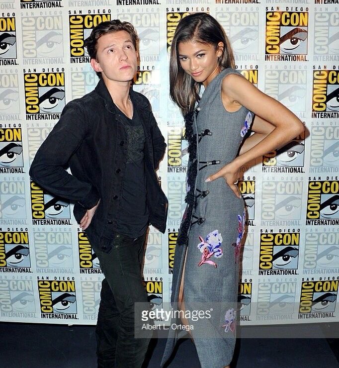 dayashlland's tweet photo. ugh they were so young 😭 ten years in married and promoting the movie where everything started https://t.co/5lNibAAKp4