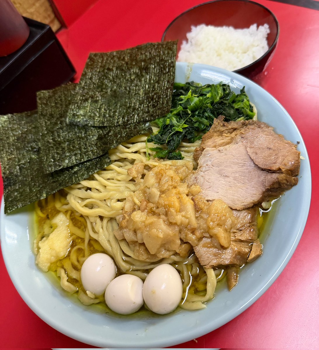 fujimarudoku1's tweet photo. 6/20(土)
『純ブタ麺』開始‼️
『東浦家』『東浦家つけ麺』大好評‼️

週(金〜木)限定
『純ブタ麺』
無T(おろし)ニ、ア
ラー+右上変更券

月間限定
『東浦家』『東浦家つけ麺』開始‼️
無Tニ、ア
東浦家→3段目限定券
東浦家つけ→〃+右上つけ麺変更

限定10時〜21時
営業時間10〜21時50分 https://t.co/DS01Zs1vnp