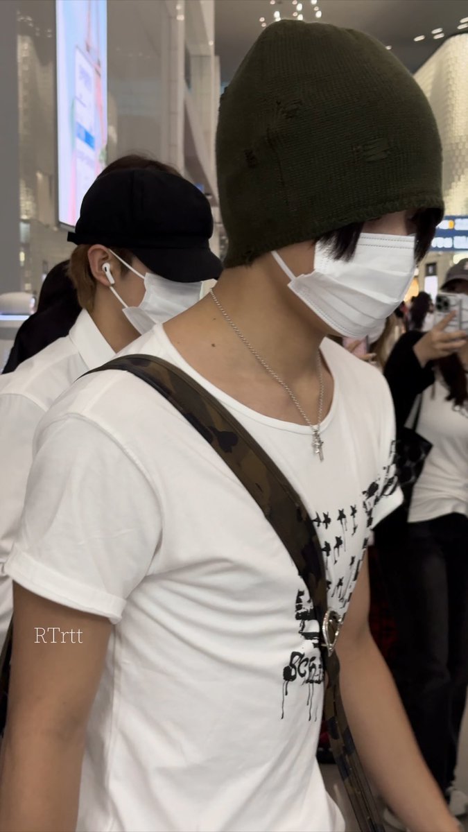 RTrtt_1's tweet photo. 260619 ICN 출발

#리쿠 #RIKU #リク
#엔시티위시 #NCTWISH https://t.co/43GgKb9CxR