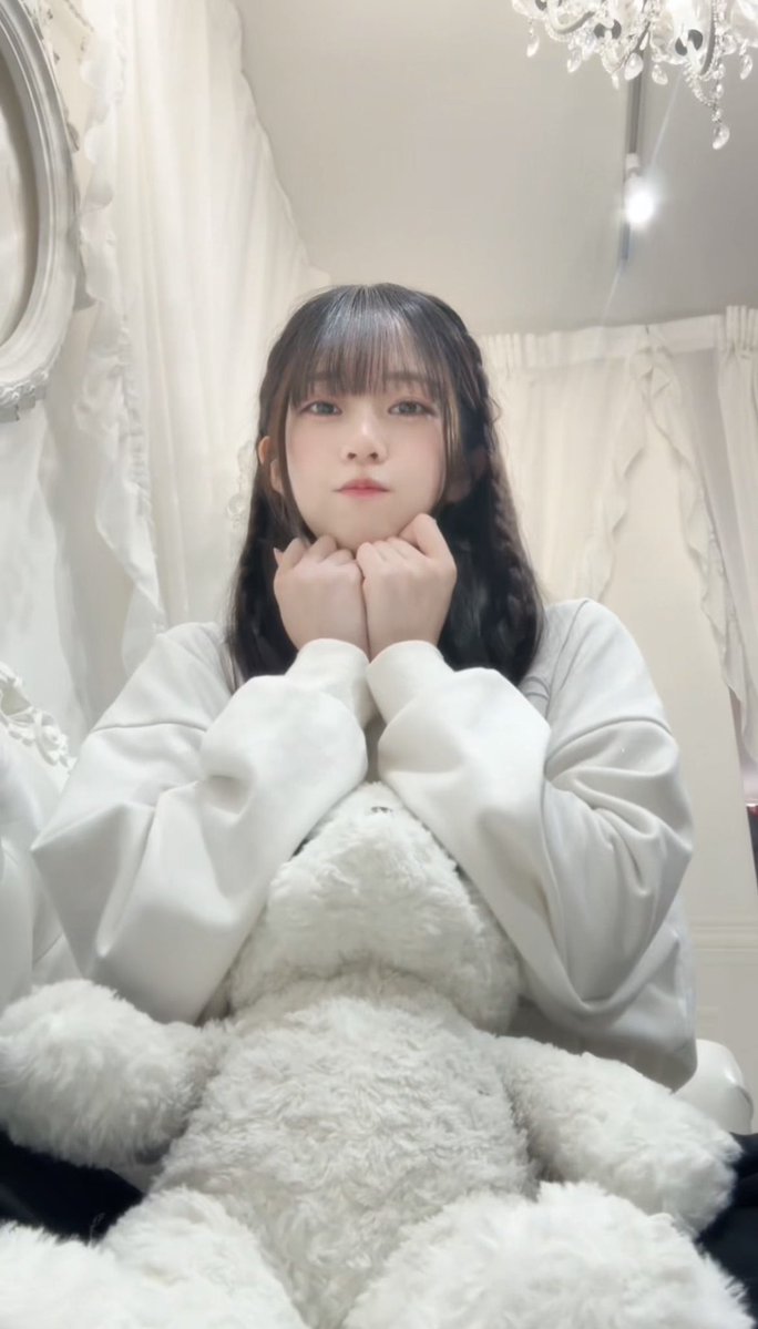 sona_aoyagi's tweet photo. そなとっく🆙✨
クマさんと踊ってみたよ🧸⸝⋆*🤍
https://t.co/TUIyR3YK8V https://t.co/lsxtopHDEB