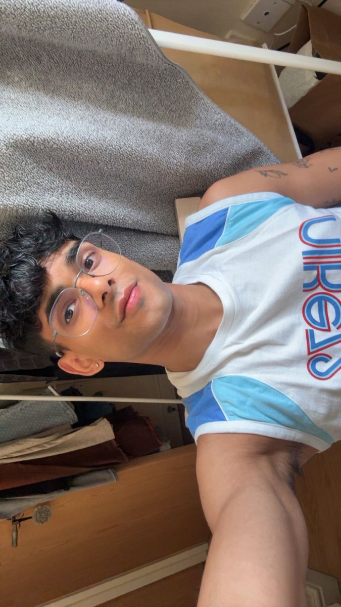 Shreshth ☀️ tweet media